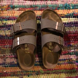 BIRKENSTOCK SANDALS